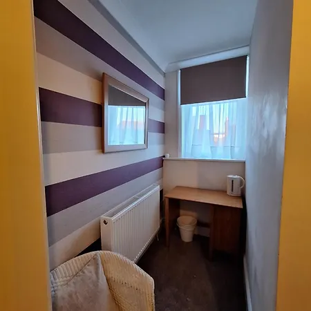Guest house Roomers West Cumbria Serviced *