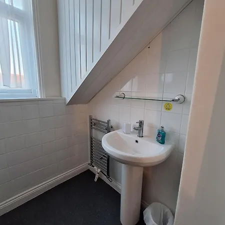 Roomers West Cumbria Serviced Guest house *
